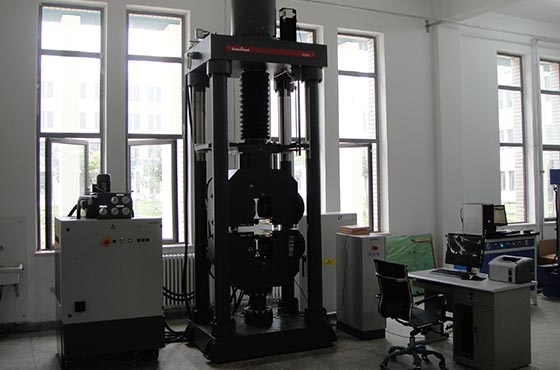 Material mechanical testing machine(200 Tons)    Zwick z2000